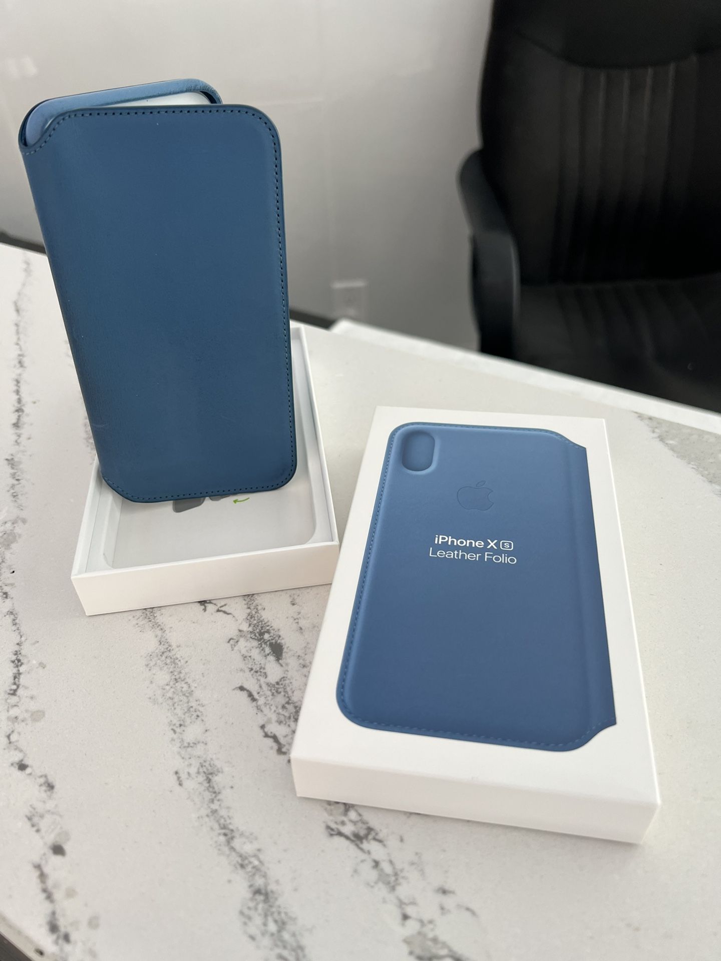 Genuine Apple iPhone X s Leather Folio