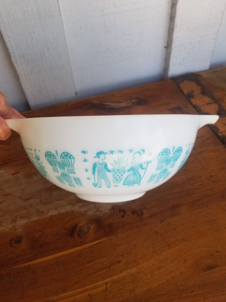 Pyrex Cinderella Mixing Bowl