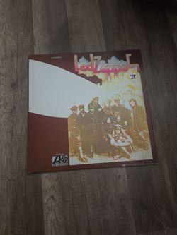 Led Zeppelin II Vinyl Record LP