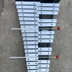 Ludwig used xylophone, great condition  $25