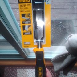 DeWalt Side Strike Chisel 
