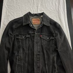 Levis Black Denim Jacket (M)