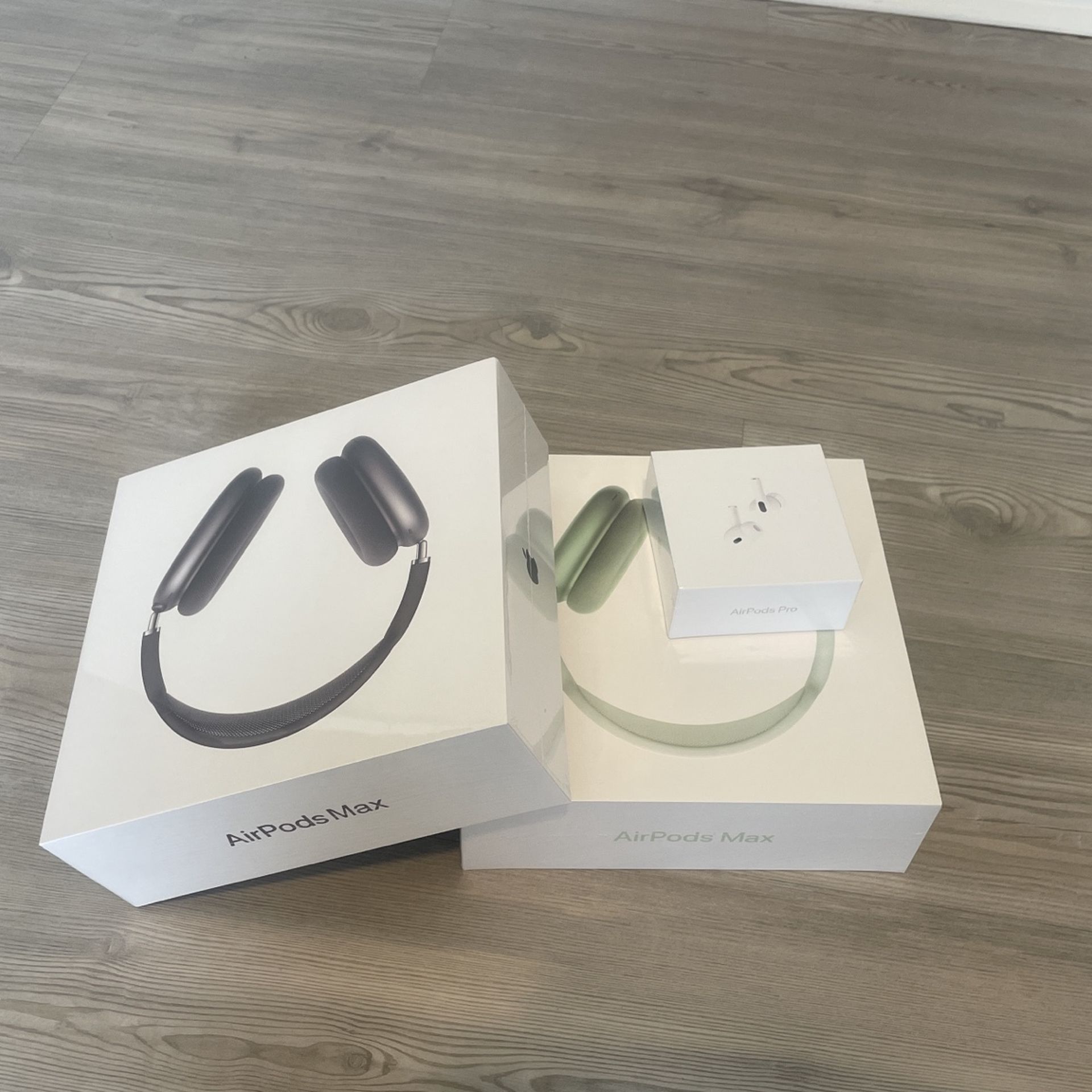Apple AirPods Max And AirPod pro 2 Bundle