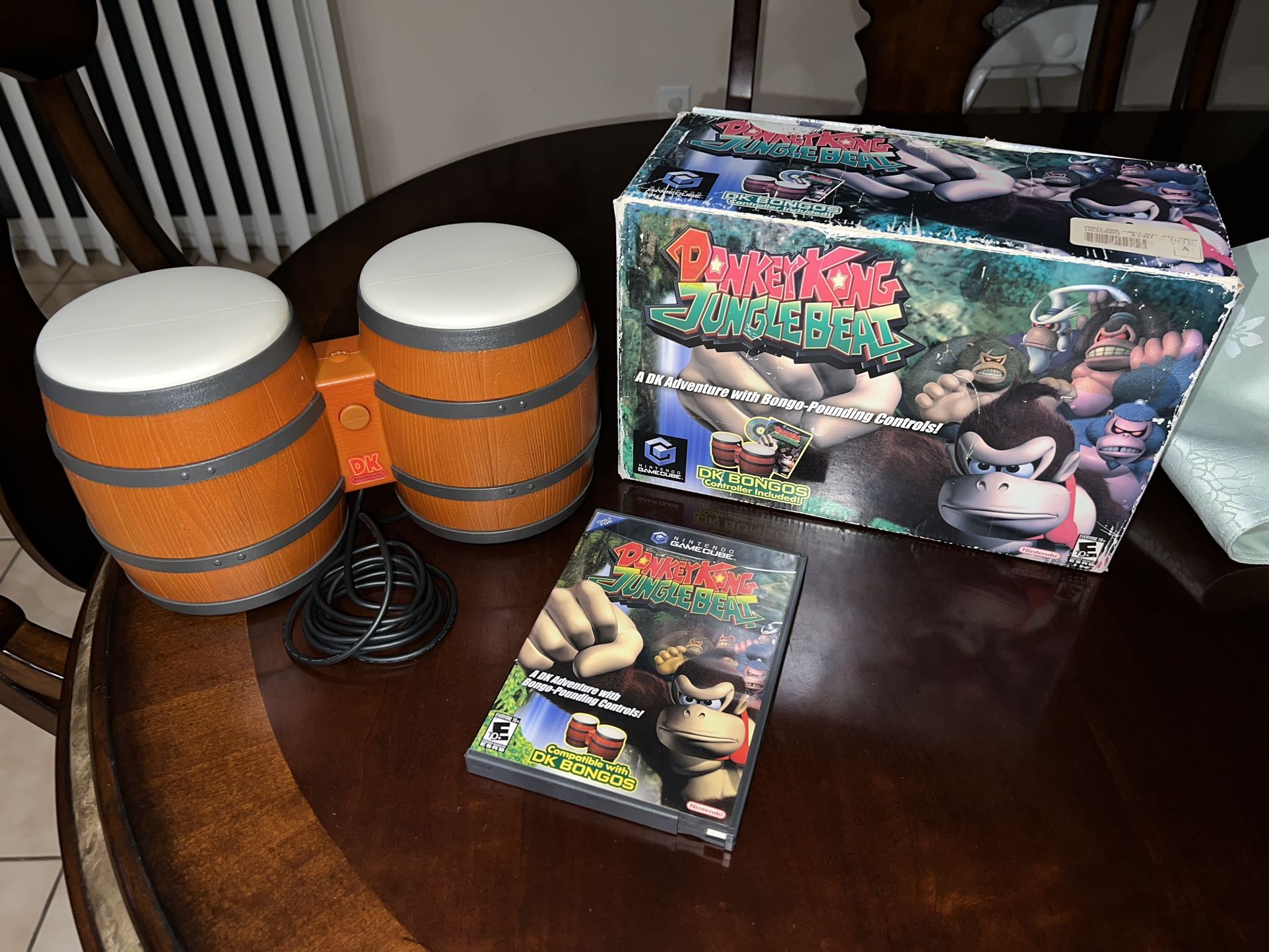Donkey Kong Jungle Beat Nintendo GameCube GC w/DK Bongos Controller