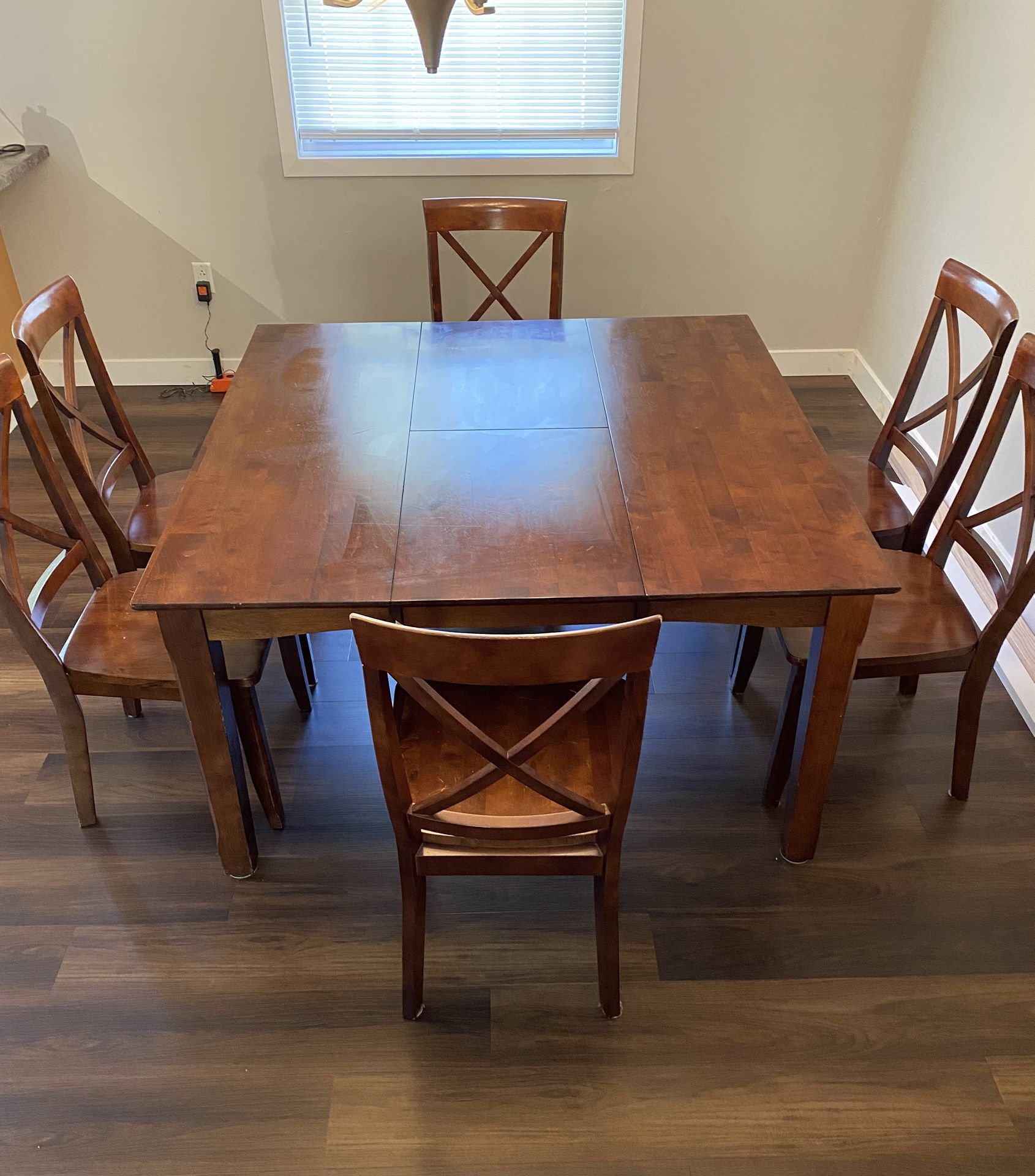 7 Piece Dining & Chair Set