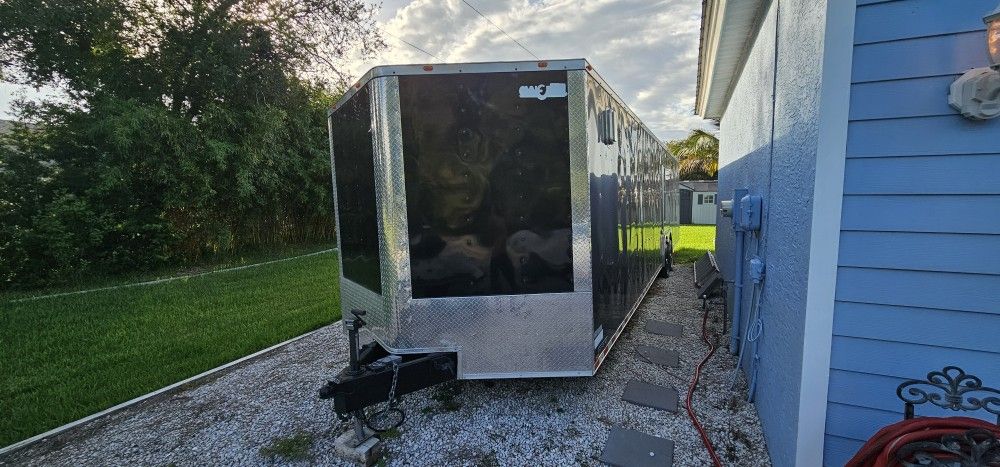2019 black 32ft v nose enclosed trailer