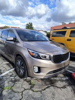 2015 Kia Sedona 