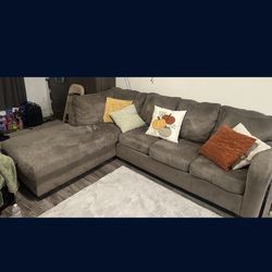 Gray Sectional Couch – 4-Seater, Good Condition