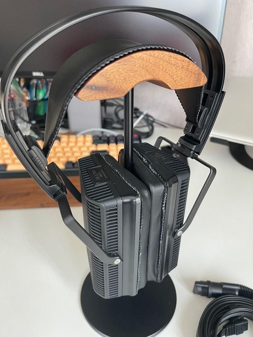 Stax SR-L700 MK2 Headphone + SRM-353X Bundle Amp
