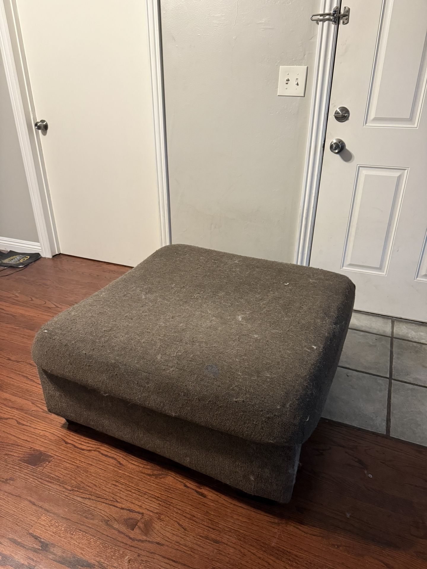 FREE Brown Ottoman