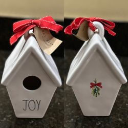 Joy Mistletoe Birdhouse