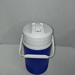 Igloo 1/2 Half Gallon Flip Spout Water Jug Beverage Cooler Blue White 90s USA