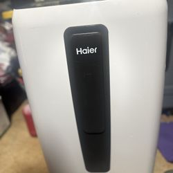HAIER HPC12XHR 12,000 BTU PORTABLE HEAT/COOL AIR CONDITIONER 110 VOLTS PRACTICALLY NEW 