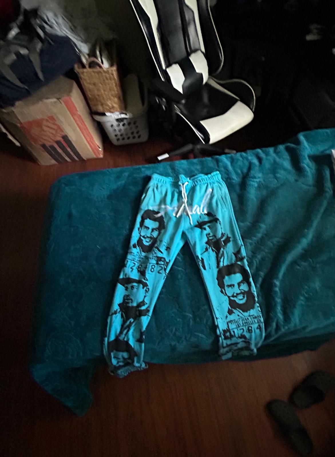 Assli Sweats
