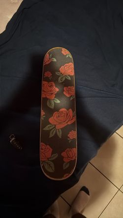 Bird house skateboard