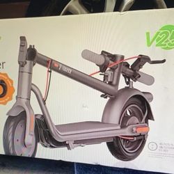 Adult PRO Electric Scooter  NAVEE 25v - NEW
