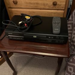 Toshiba SD-1700 DVD Video Disc Player with New Universal Remote & Cords