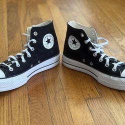 Converse High Top Platform Shoes: Size 7