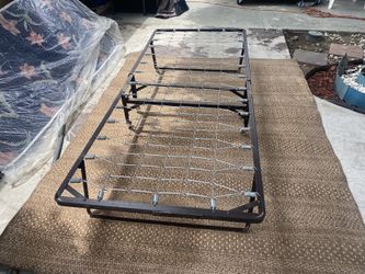 Twin Bed Cot w/matress