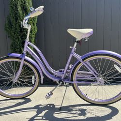 Schwinn 24” Beach Cruiser Bike Lavender Purple for Sale in Costa