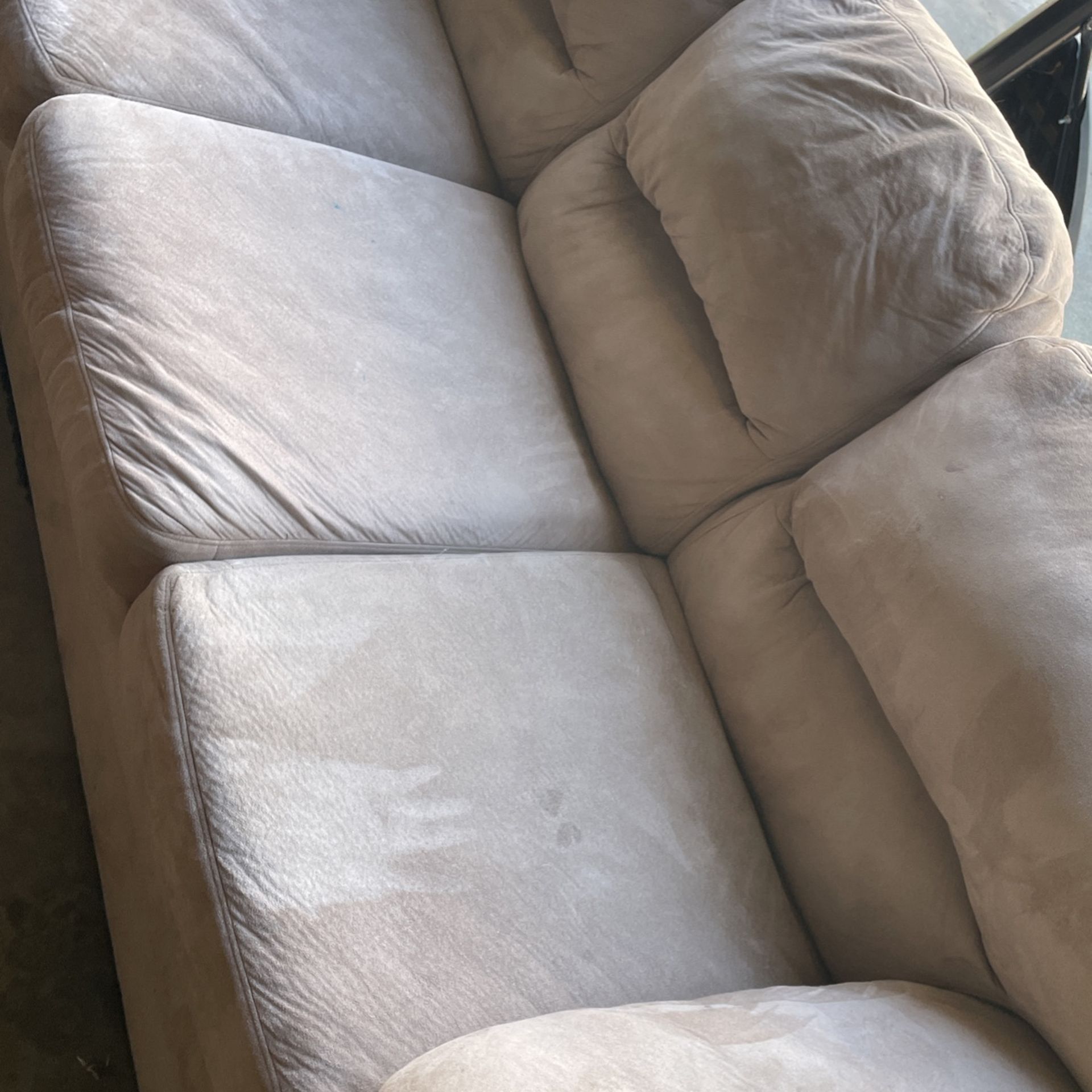 FREE USED COUCH SET for Sale in Modesto, CA OfferUp