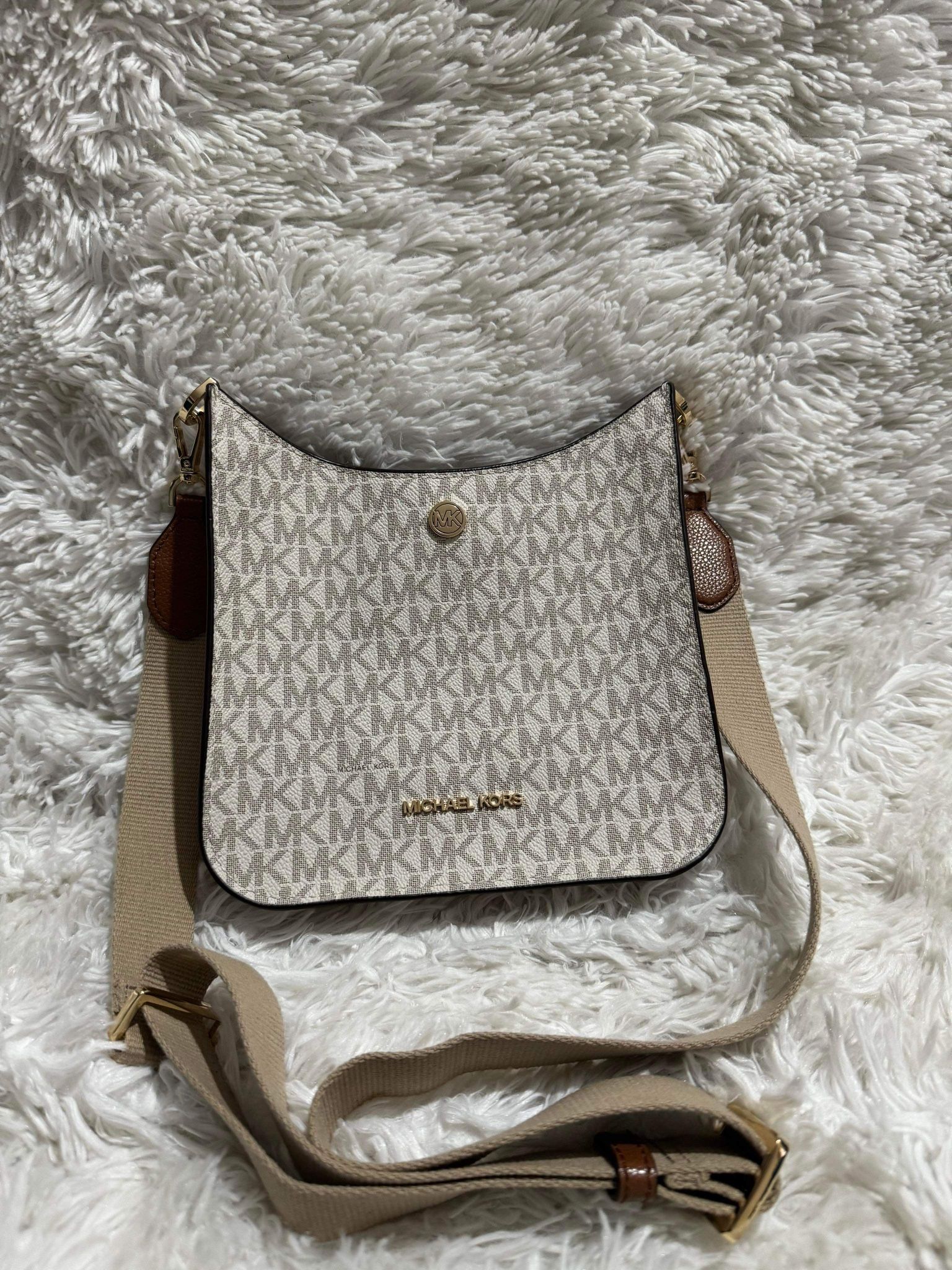 Michael Kors Briley Small Logo Messenger Bag