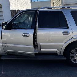 2003 Lincoln Navigator