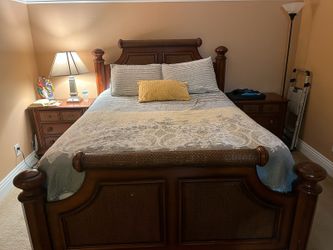 Queen Size Bed With Night Stands Included
