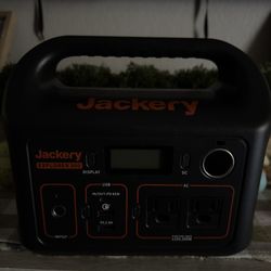 Jackery Explorer 300