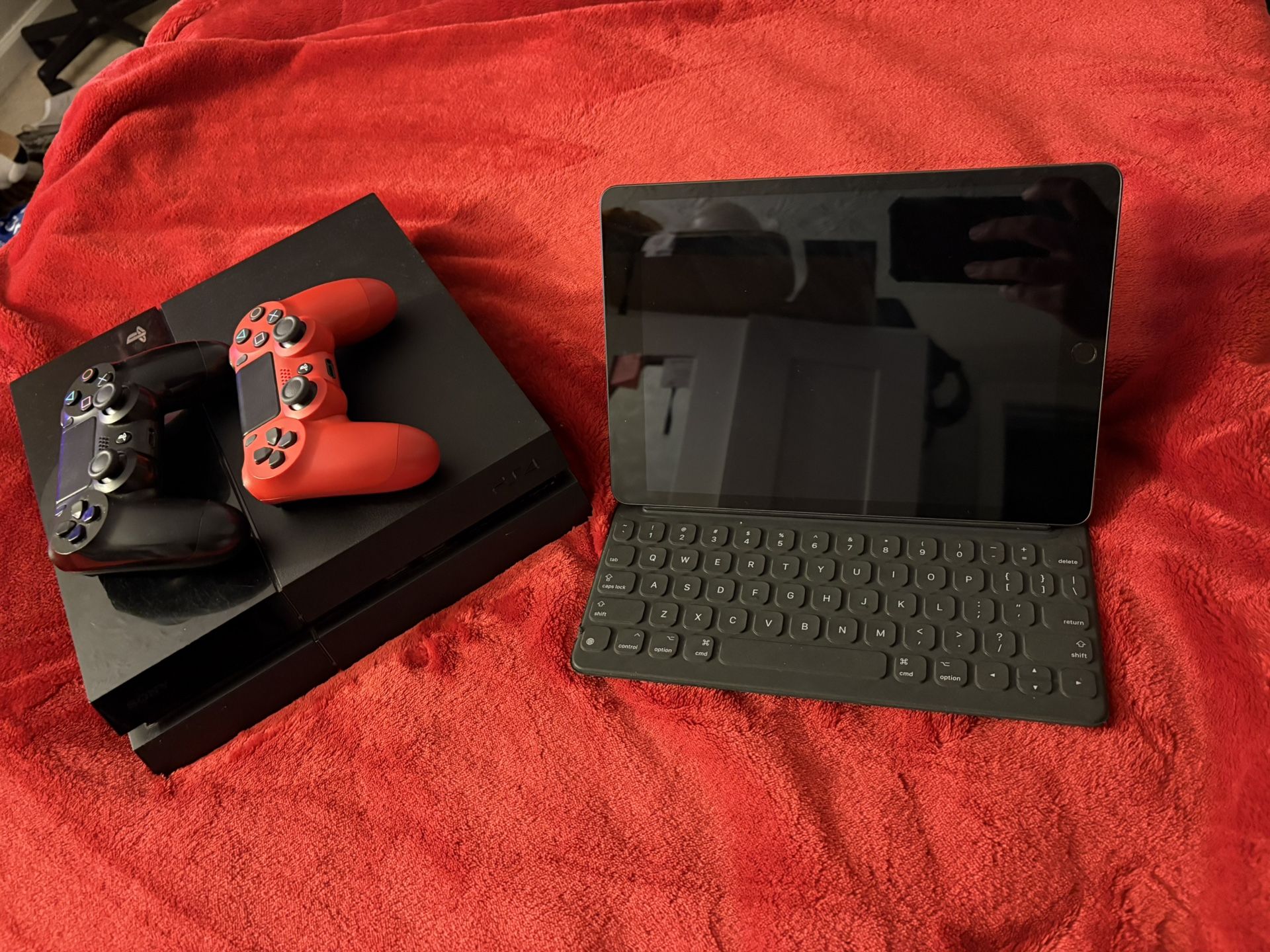 Ipad 9th Gen With Keyboard, PlayStation 4 1tb