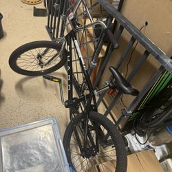 Bike $100 And Free Tire Air Pump