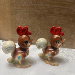 vintage Norcrest whimsical rooster and hen salt and pepper shakers.