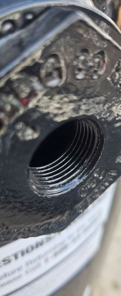 Black Cast Iron Threaded Pipe Fitting