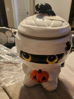 Mummy cookie jar ceramic