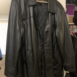Men’s dress leather jacket size large, Like new condition.