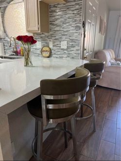 Set of 2 Swivel Bar Stools