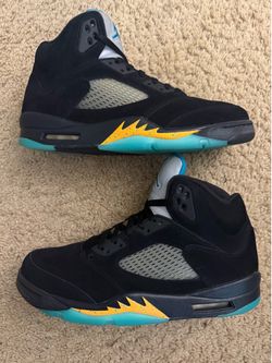 Size 11 (Pre owned, no box) - Air Jordan 5 retro aqua
