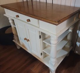 Homestyle Americano Kitchen Island