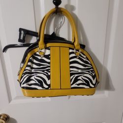 Beautiful Zebra & Mustard Colred Fashion Bag.
