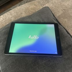 Apple iPad 7th Generation 32gb