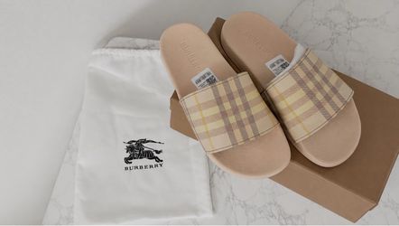 Women sandals