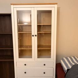 IKEA HEMNES Glass-Door Cabinet with 3 Drawers – Very Good Condition