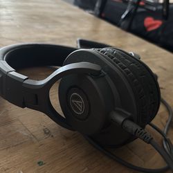 Headphones ATH M40x