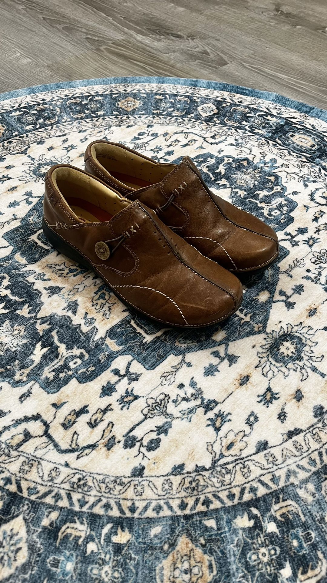 Clark’s Unstructured Women’s 7.5 7 1/2 Brown Leather Flats Loafers