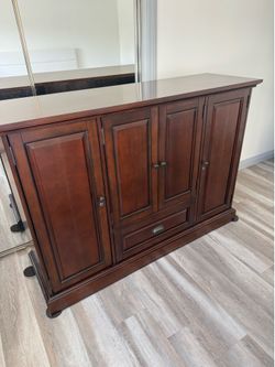 Carlotta Bar Cabinet with Wine Storage By American Heritage
