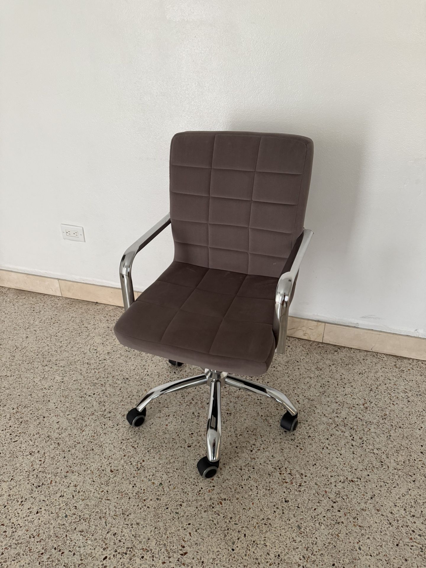 Dark Grey Muave Dark Lavender Cushioned Rotating Spinning Chair Adjustable For Office Vanity