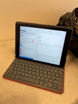 - [x] Lenovo ThinkPad E470 I5-7200 @2.50 Ghz 8GB RAM  256GB SSD  WINDOWS 11 pro  No trades, pick up only
