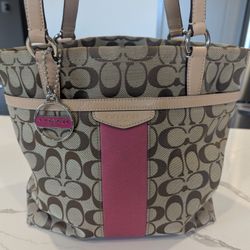 COACH Tote Authentic