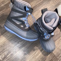 Girls Size 5 Boots Nwt 
