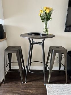 Bar Table With Chairs 